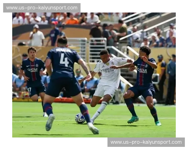 荷兰vs墨西哥：一场不容错过的激情对决，直播信号全网覆盖！